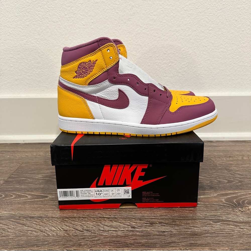 Air Jordan 1 Retro High OG- Brotherhood 10.5M